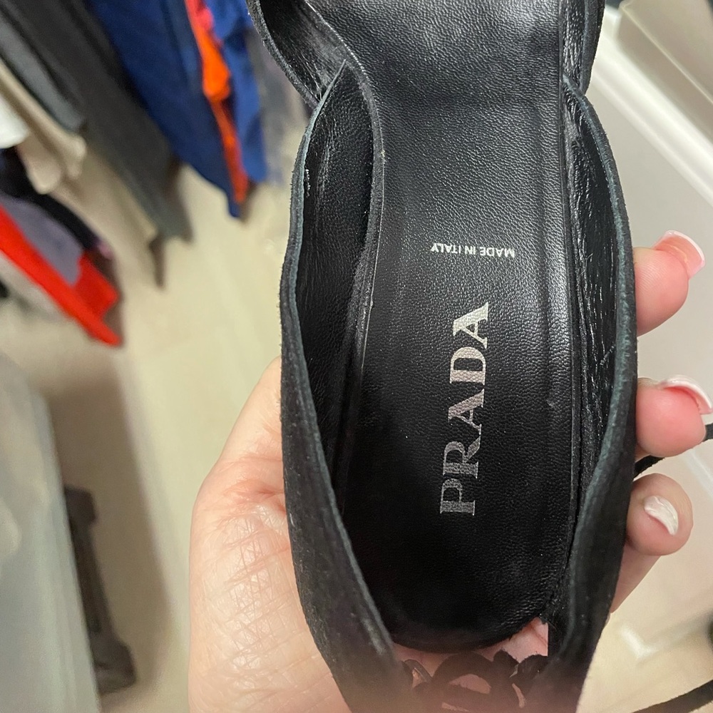 Timeless black suede medium heeled closed toe shoes. Mint condition